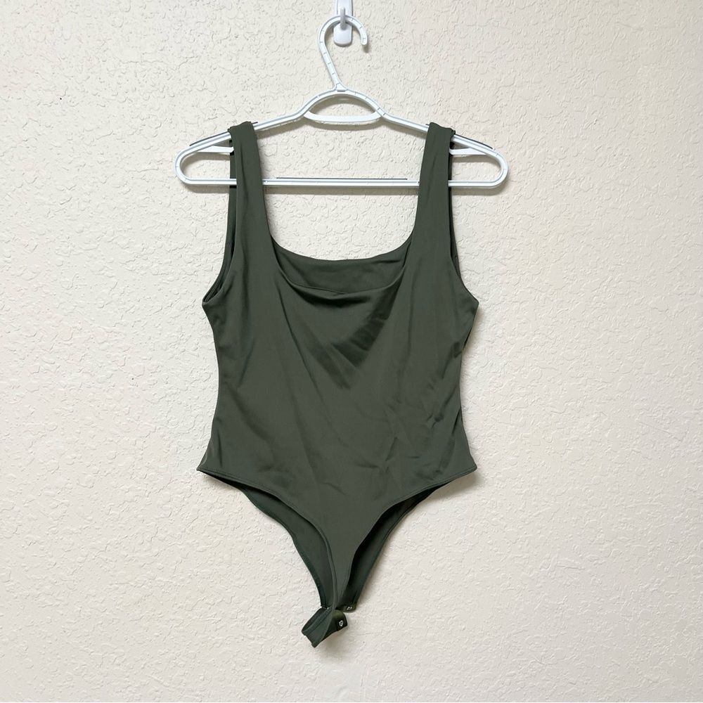 Bylt Premium Basics Essential Bodysuit Womens Size L Green Fitted Square neck - Picture 2 of 5
